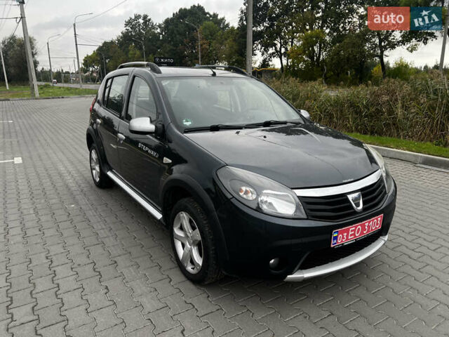 Серый Дачия Sandero StepWay, объемом двигателя 1.6 л и пробегом 190 тыс. км за 6500 $, фото 10 на Automoto.ua