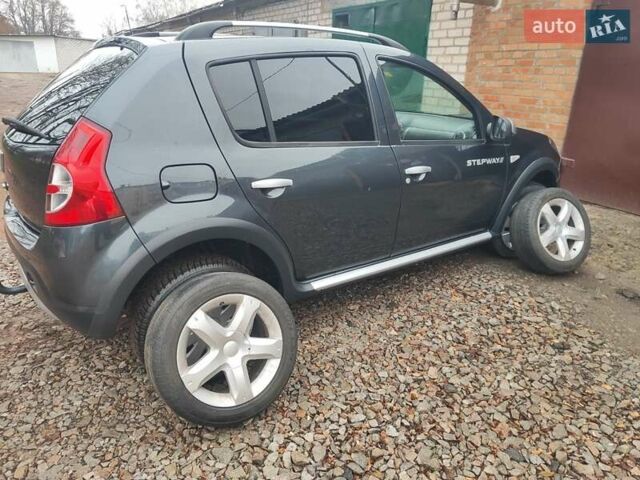 Серый Дачия Sandero StepWay, объемом двигателя 1.6 л и пробегом 133 тыс. км за 6800 $, фото 47 на Automoto.ua
