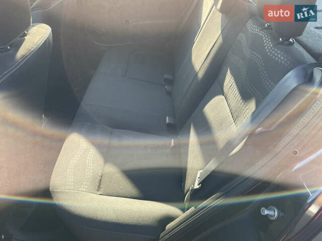 Серый Дачия Sandero StepWay, объемом двигателя 1.6 л и пробегом 212 тыс. км за 7200 $, фото 15 на Automoto.ua