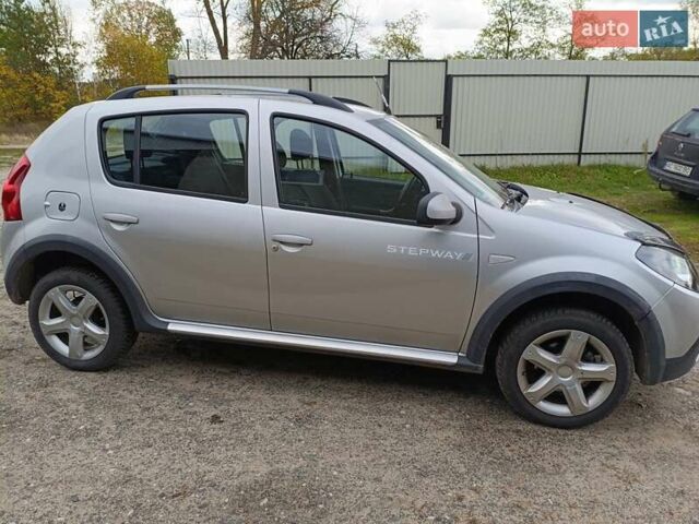 Дачия Sandero StepWay 2011 в Любешов на Automoto.ua Серый Дачия Sandero StepWay, объемом двигателя 1.6 л и пробегом 201 тыс. км за 6100 $, фото 2 на Automoto.ua