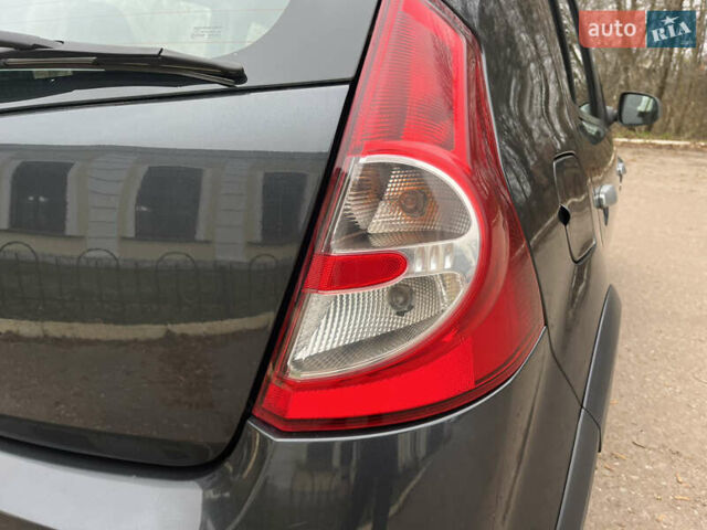 Серый Дачия Sandero StepWay, объемом двигателя 1.6 л и пробегом 60 тыс. км за 6999 $, фото 130 на Automoto.ua