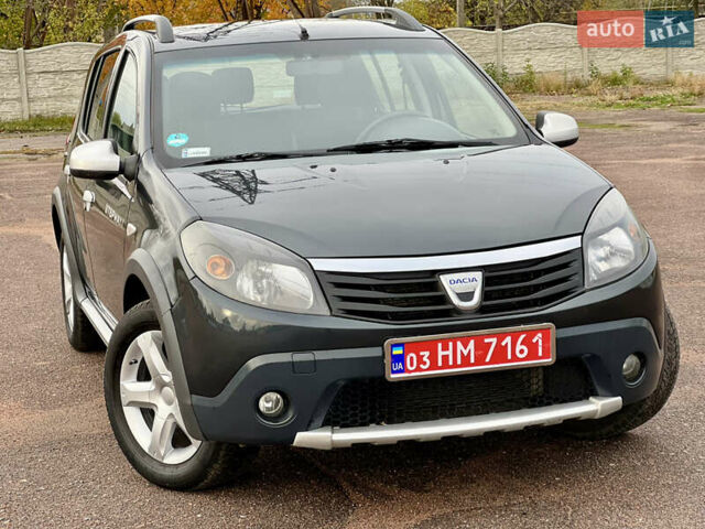 Сірий Дачія Sandero StepWay, об'ємом двигуна 1.6 л та пробігом 203 тис. км за 6700 $, фото 4 на Automoto.ua