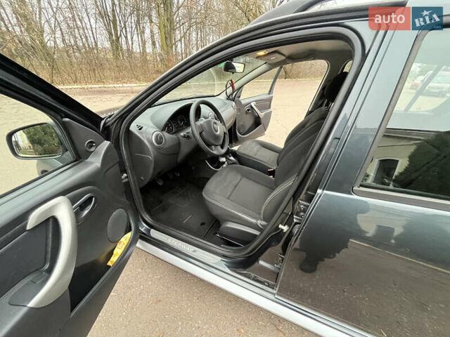 Серый Дачия Sandero StepWay, объемом двигателя 1.6 л и пробегом 60 тыс. км за 6999 $, фото 110 на Automoto.ua