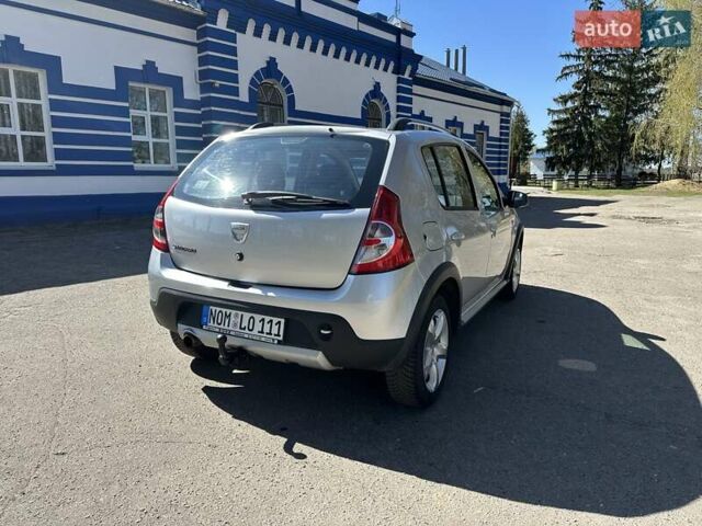 Сірий Дачія Sandero StepWay, об'ємом двигуна 1.6 л та пробігом 230 тис. км за 6800 $, фото 12 на Automoto.ua