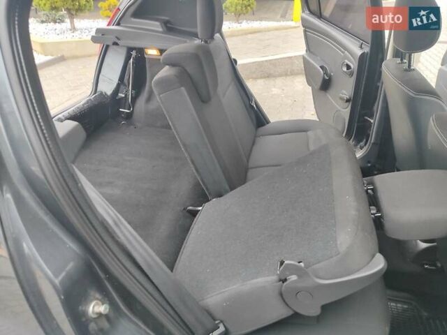 Серый Дачия Sandero StepWay, объемом двигателя 1.6 л и пробегом 133 тыс. км за 6800 $, фото 26 на Automoto.ua