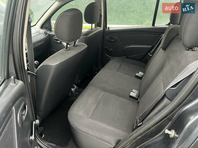 Серый Дачия Sandero StepWay, объемом двигателя 1.6 л и пробегом 190 тыс. км за 6500 $, фото 12 на Automoto.ua