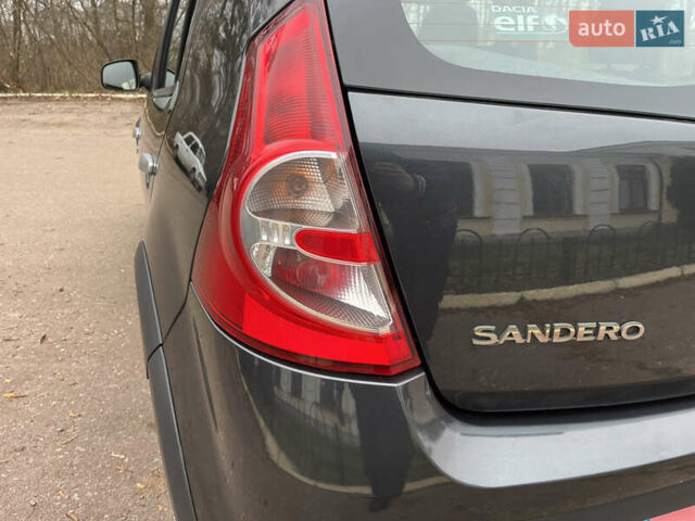 Серый Дачия Sandero StepWay, объемом двигателя 1.6 л и пробегом 60 тыс. км за 6999 $, фото 125 на Automoto.ua