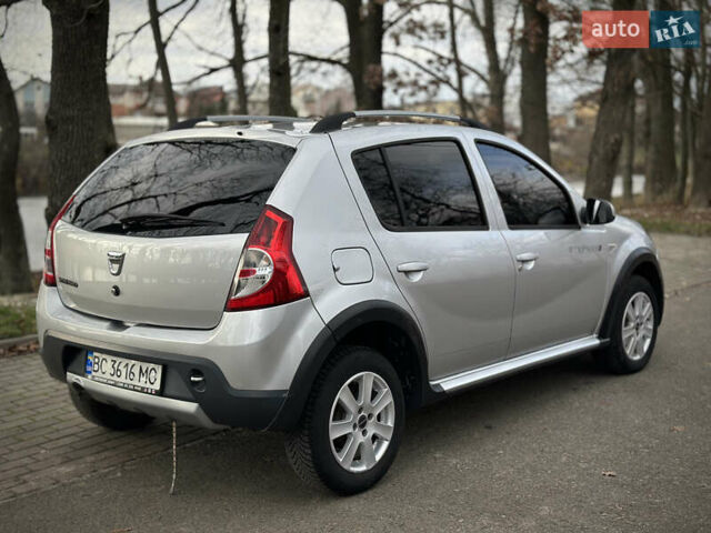Сірий Дачія Sandero StepWay, об'ємом двигуна 1.6 л та пробігом 239 тис. км за 6900 $, фото 12 на Automoto.ua