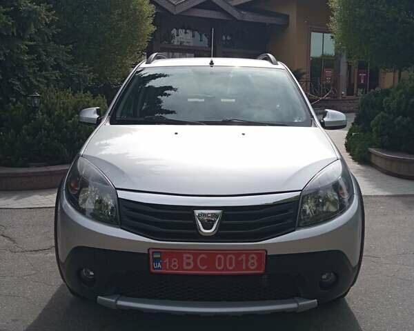 Сірий Дачія Sandero StepWay, об'ємом двигуна 1.6 л та пробігом 166 тис. км за 6700 $, фото 1 на Automoto.ua