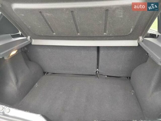 Серый Дачия Sandero StepWay, объемом двигателя 1.6 л и пробегом 168 тыс. км за 7450 $, фото 33 на Automoto.ua
