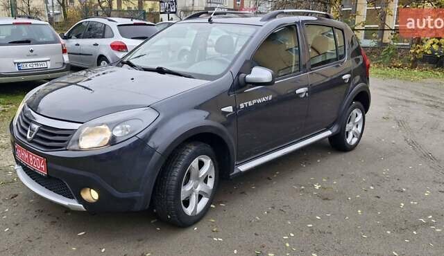 Серый Дачия Sandero StepWay, объемом двигателя 1.6 л и пробегом 128 тыс. км за 7300 $, фото 8 на Automoto.ua