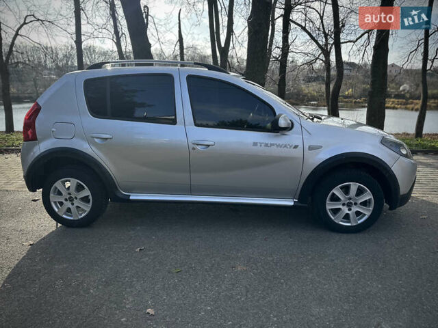 Сірий Дачія Sandero StepWay, об'ємом двигуна 1.6 л та пробігом 239 тис. км за 6900 $, фото 17 на Automoto.ua