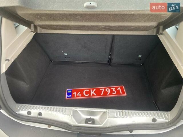 Серый Дачия Sandero StepWay, объемом двигателя 1.5 л и пробегом 291 тыс. км за 8000 $, фото 9 на Automoto.ua