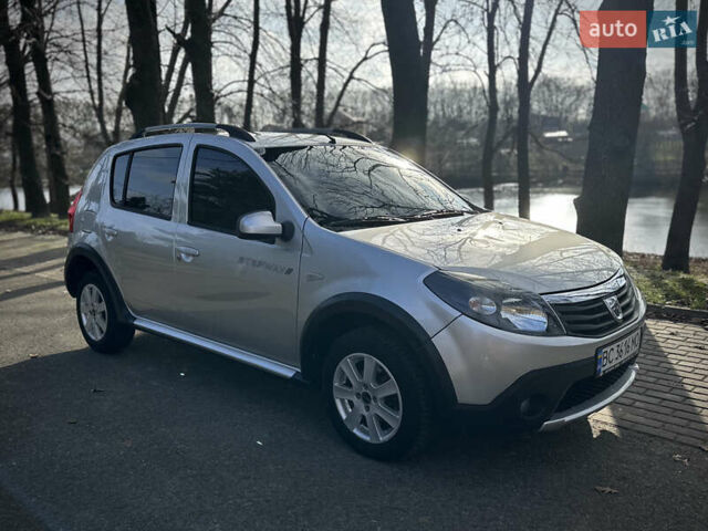 Сірий Дачія Sandero StepWay, об'ємом двигуна 1.6 л та пробігом 239 тис. км за 6900 $, фото 18 на Automoto.ua