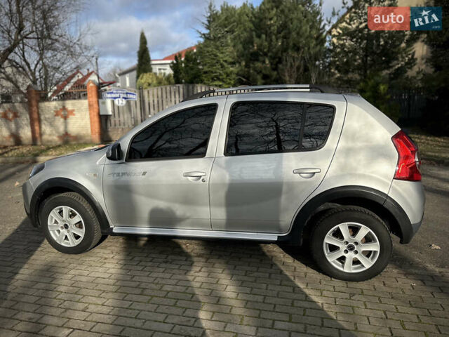 Сірий Дачія Sandero StepWay, об'ємом двигуна 1.6 л та пробігом 239 тис. км за 6900 $, фото 6 на Automoto.ua