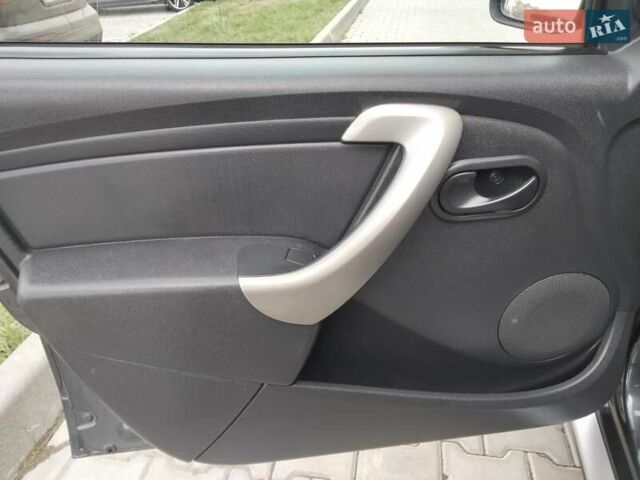 Серый Дачия Sandero StepWay, объемом двигателя 1.6 л и пробегом 168 тыс. км за 7450 $, фото 35 на Automoto.ua