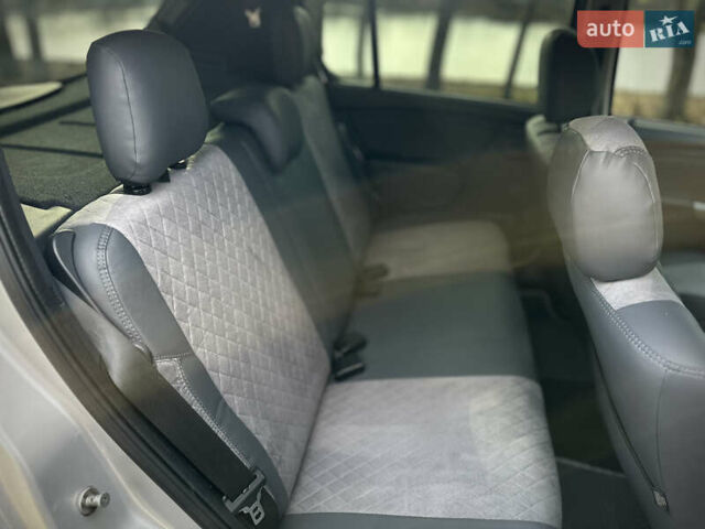 Сірий Дачія Sandero StepWay, об'ємом двигуна 1.6 л та пробігом 239 тис. км за 6900 $, фото 43 на Automoto.ua