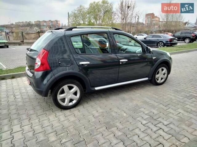 Серый Дачия Sandero StepWay, объемом двигателя 1.6 л и пробегом 168 тыс. км за 7450 $, фото 5 на Automoto.ua