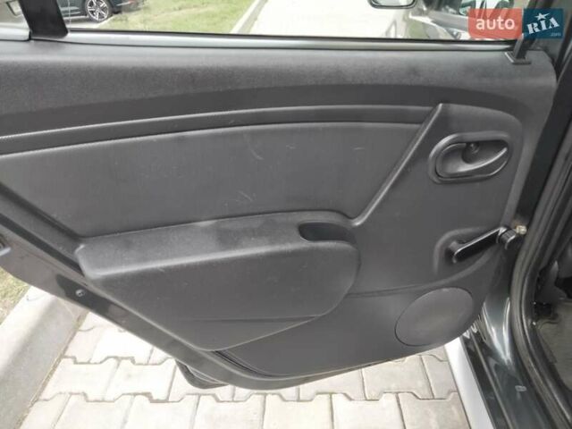 Серый Дачия Sandero StepWay, объемом двигателя 1.6 л и пробегом 168 тыс. км за 7450 $, фото 39 на Automoto.ua
