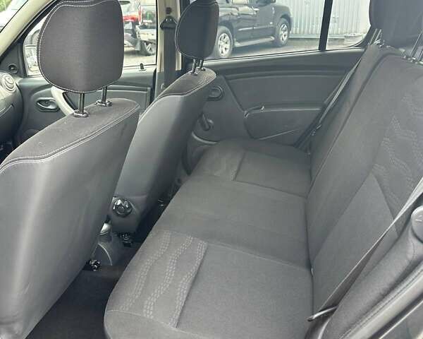 Сірий Дачія Sandero StepWay, об'ємом двигуна 1.6 л та пробігом 173 тис. км за 7100 $, фото 19 на Automoto.ua
