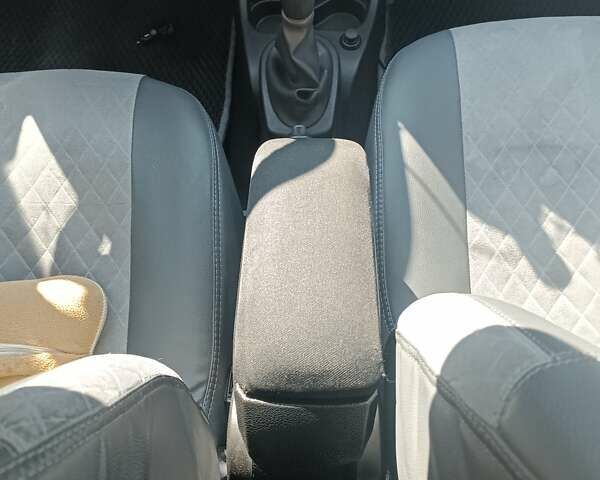 Серый Дачия Sandero StepWay, объемом двигателя 1.6 л и пробегом 237 тыс. км за 5800 $, фото 14 на Automoto.ua