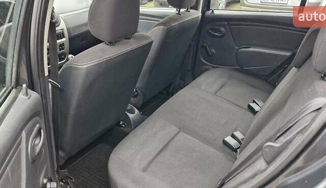 Серый Дачия Sandero StepWay, объемом двигателя 1.6 л и пробегом 128 тыс. км за 7300 $, фото 13 на Automoto.ua