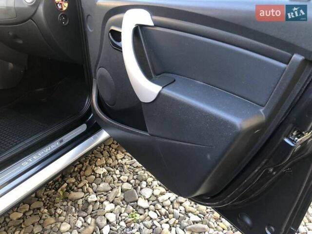 Серый Дачия Sandero StepWay, объемом двигателя 1.6 л и пробегом 175 тыс. км за 6990 $, фото 43 на Automoto.ua
