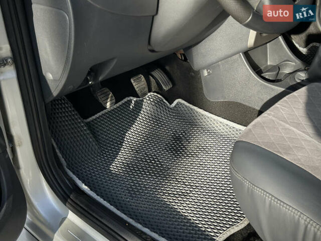 Сірий Дачія Sandero StepWay, об'ємом двигуна 1.6 л та пробігом 239 тис. км за 6900 $, фото 45 на Automoto.ua