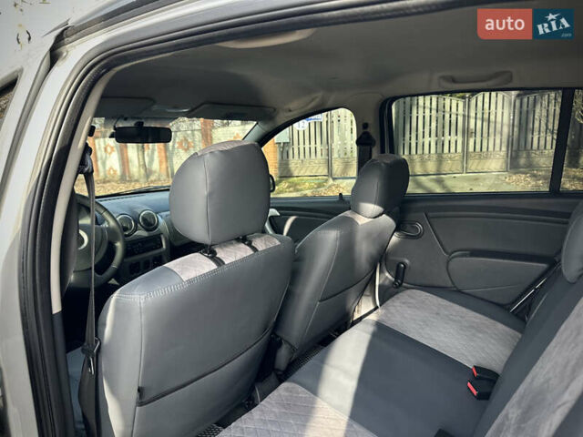 Сірий Дачія Sandero StepWay, об'ємом двигуна 1.6 л та пробігом 239 тис. км за 6900 $, фото 49 на Automoto.ua