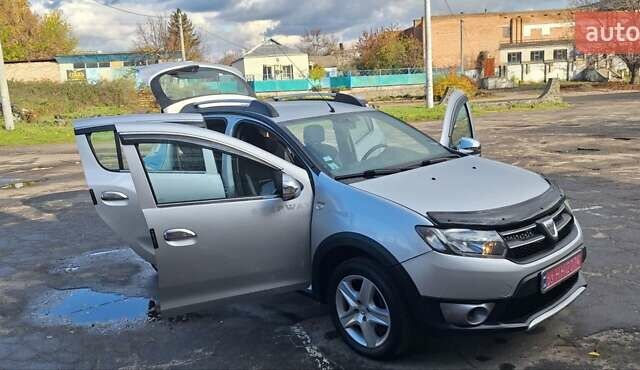 Серый Дачия Sandero StepWay, объемом двигателя 1.5 л и пробегом 191 тыс. км за 8500 $, фото 43 на Automoto.ua
