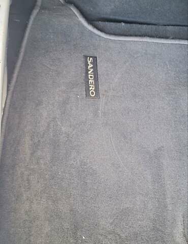 Серый Дачия Sandero StepWay, объемом двигателя 1.5 л и пробегом 191 тыс. км за 8500 $, фото 23 на Automoto.ua