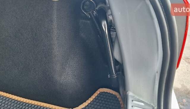 Серый Дачия Sandero StepWay, объемом двигателя 1.5 л и пробегом 191 тыс. км за 8500 $, фото 22 на Automoto.ua