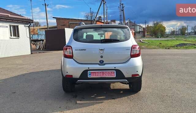 Серый Дачия Sandero StepWay, объемом двигателя 1.5 л и пробегом 191 тыс. км за 8500 $, фото 107 на Automoto.ua