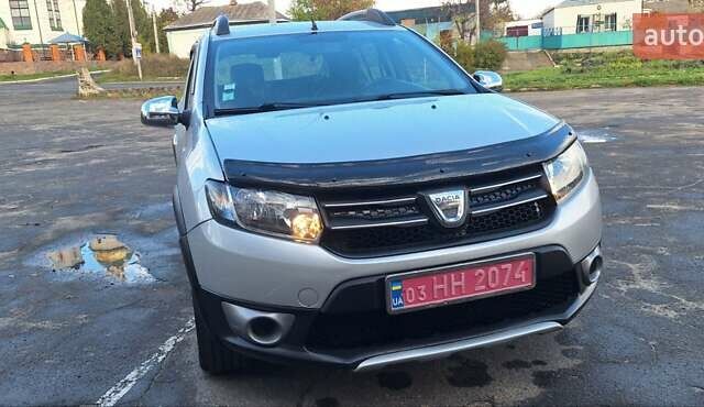 Серый Дачия Sandero StepWay, объемом двигателя 1.5 л и пробегом 191 тыс. км за 8500 $, фото 85 на Automoto.ua