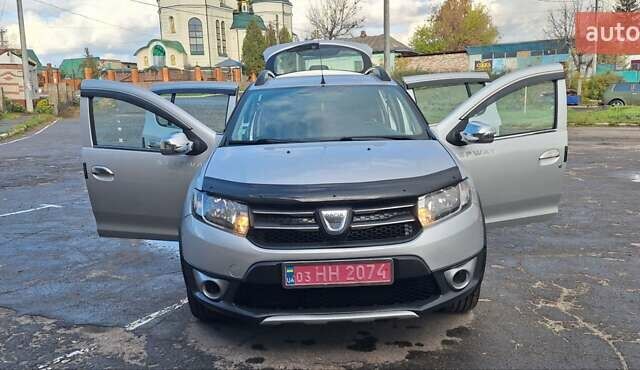 Серый Дачия Sandero StepWay, объемом двигателя 1.5 л и пробегом 191 тыс. км за 8500 $, фото 32 на Automoto.ua