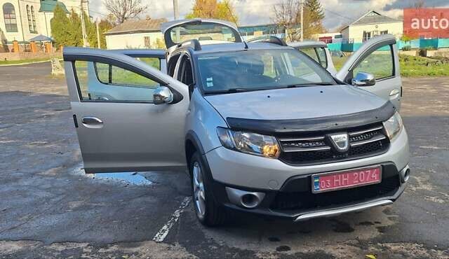 Серый Дачия Sandero StepWay, объемом двигателя 1.5 л и пробегом 191 тыс. км за 8500 $, фото 44 на Automoto.ua