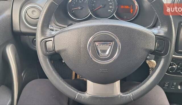 Серый Дачия Sandero StepWay, объемом двигателя 1.5 л и пробегом 191 тыс. км за 8500 $, фото 93 на Automoto.ua