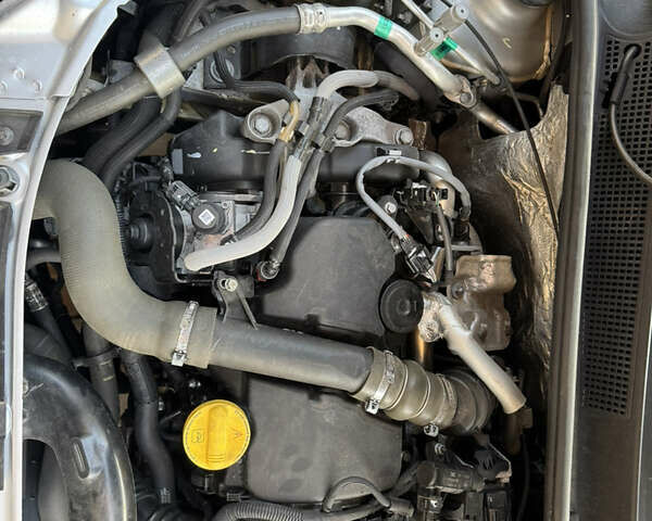 Серый Дачия Sandero StepWay, объемом двигателя 1.5 л и пробегом 130 тыс. км за 9600 $, фото 12 на Automoto.ua