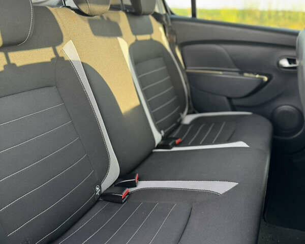 Сірий Дачія Sandero StepWay, об'ємом двигуна 1.5 л та пробігом 130 тис. км за 9600 $, фото 10 на Automoto.ua