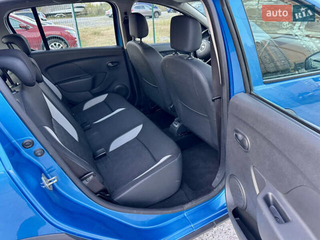 Синий Дачия Sandero StepWay, объемом двигателя 1.5 л и пробегом 219 тыс. км за 7800 $, фото 31 на Automoto.ua