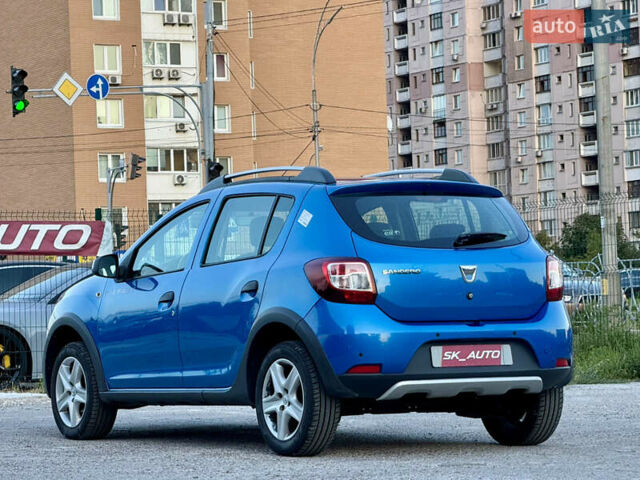 Синий Дачия Sandero StepWay, объемом двигателя 1.5 л и пробегом 219 тыс. км за 7800 $, фото 9 на Automoto.ua
