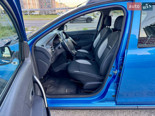 Синий Дачия Sandero StepWay, объемом двигателя 1.5 л и пробегом 219 тыс. км за 7800 $, фото 19 на Automoto.ua