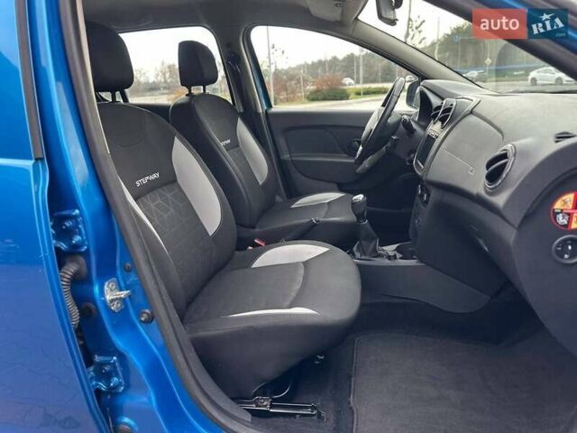 Синий Дачия Sandero StepWay, объемом двигателя 1.5 л и пробегом 219 тыс. км за 7950 $, фото 13 на Automoto.ua