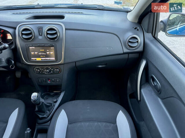 Синий Дачия Sandero StepWay, объемом двигателя 1.5 л и пробегом 219 тыс. км за 7800 $, фото 42 на Automoto.ua