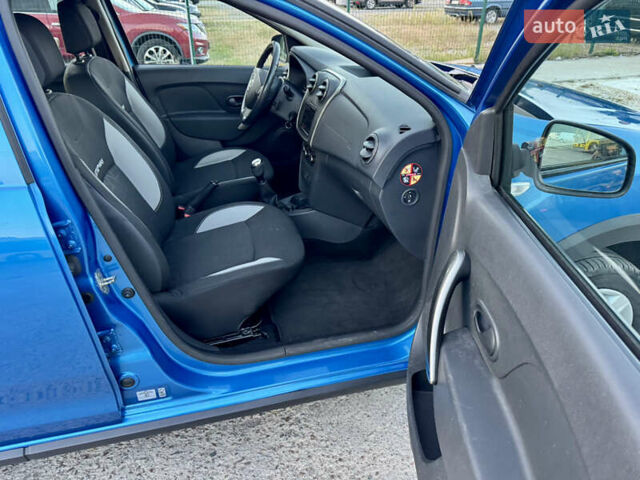 Синий Дачия Sandero StepWay, объемом двигателя 1.5 л и пробегом 219 тыс. км за 7800 $, фото 34 на Automoto.ua