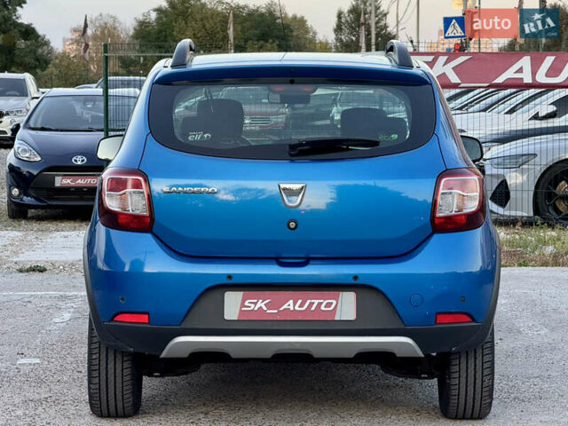 Синий Дачия Sandero StepWay, объемом двигателя 1.5 л и пробегом 219 тыс. км за 7800 $, фото 10 на Automoto.ua