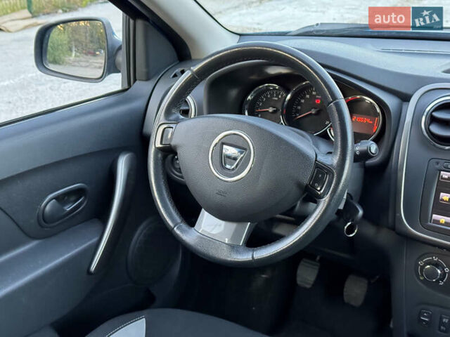 Синий Дачия Sandero StepWay, объемом двигателя 1.5 л и пробегом 219 тыс. км за 7800 $, фото 40 на Automoto.ua