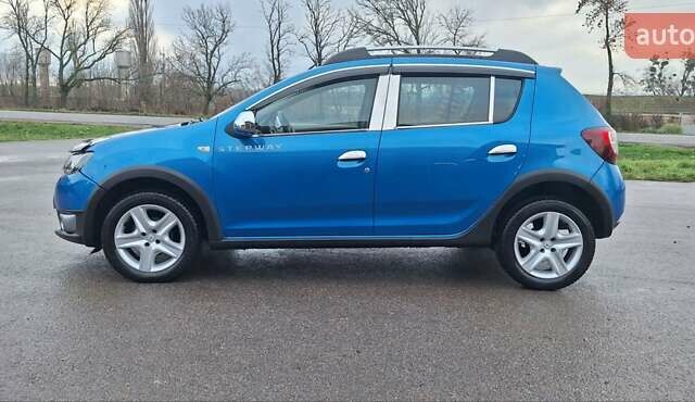 Синій Дачія Sandero StepWay, об'ємом двигуна 1.5 л та пробігом 198 тис. км за 8900 $, фото 3 на Automoto.ua