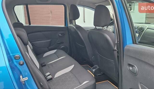Синій Дачія Sandero StepWay, об'ємом двигуна 1.5 л та пробігом 198 тис. км за 8900 $, фото 80 на Automoto.ua