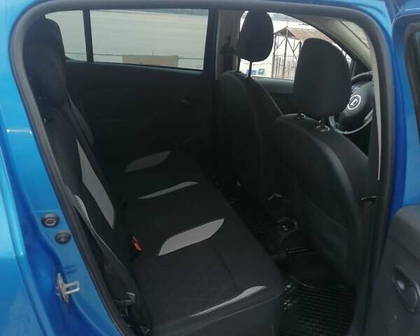 Синий Дачия Sandero StepWay, объемом двигателя 1.5 л и пробегом 180 тыс. км за 7200 $, фото 5 на Automoto.ua